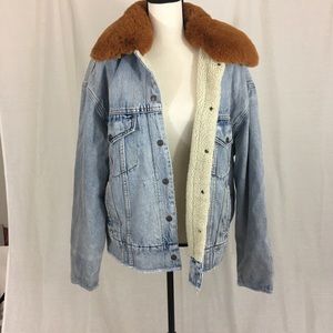 Levi’s Oversized Sherpa Trucker Jacket